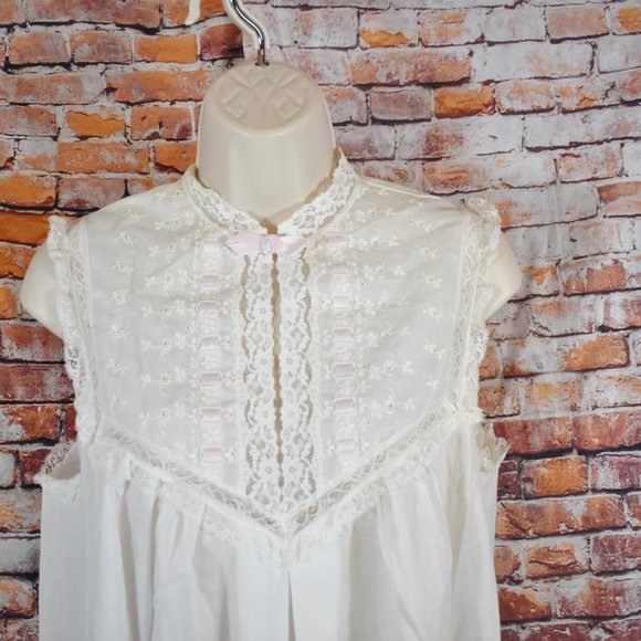 Christian Dior Small Nightgown Union Made NWOT Lingerie lace Prairie Vintage - Picture 7 of 12